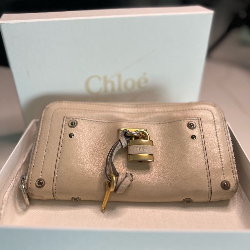 Chloé Cream Paddington Wallet with Gold Hardware
